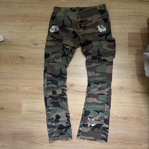 Mnml camo cargo flared pants - camo,